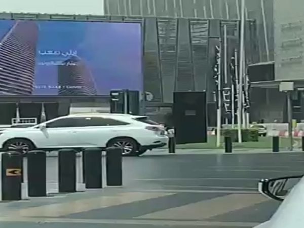 Saudi P10 Outdoor LED Screen-Saudi Business Plaza